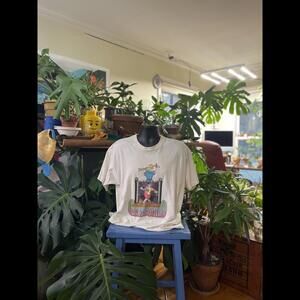 Vintage 1993 Hillary Clinton Pinocchio Graphic T-Shirt